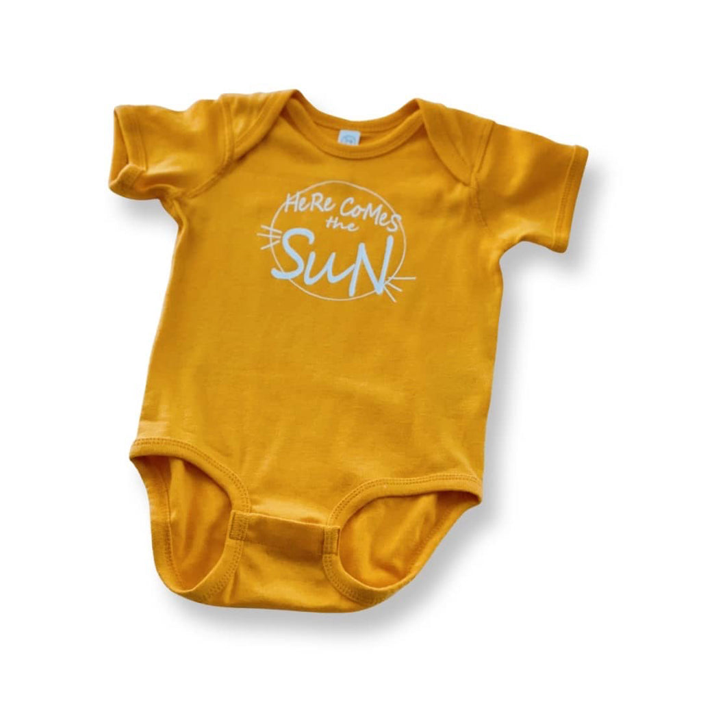 yellow infant onesie that says 'Here Comes The Sun'
