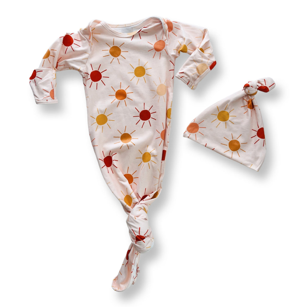 sunshine print organic knotted baby gown and hat set